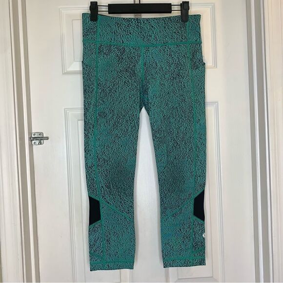 Lululemon Pace Rival Crop Power Luxtreme Spray Jacquard Bali Breeze Black Size 6 - Picture 1 of 9